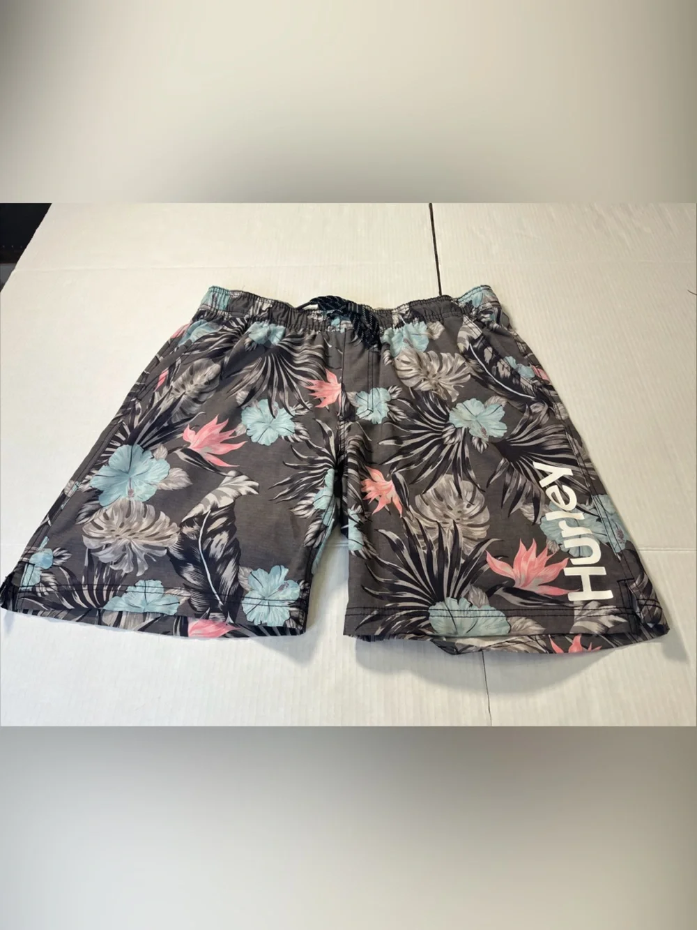 Hurley Volley Swim Trunks Mens Extra Large Hawaiian Leaves Compression
